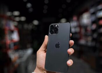 Recenzija iPhone 12 Pro u 2024.: Specifikacije i Usporedbe s iPhone 13 Pro i iPhone 14 Pro