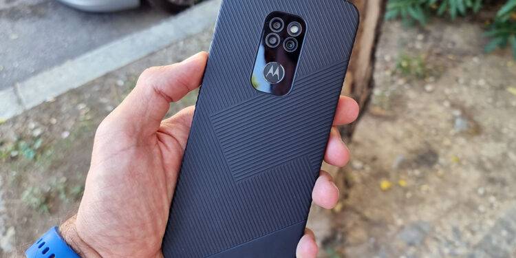 Motorola Defy: Recenzija, specifikacije, prednosti i nedostaci, gdje kupiti najpovoljnije u Hrvatskoj