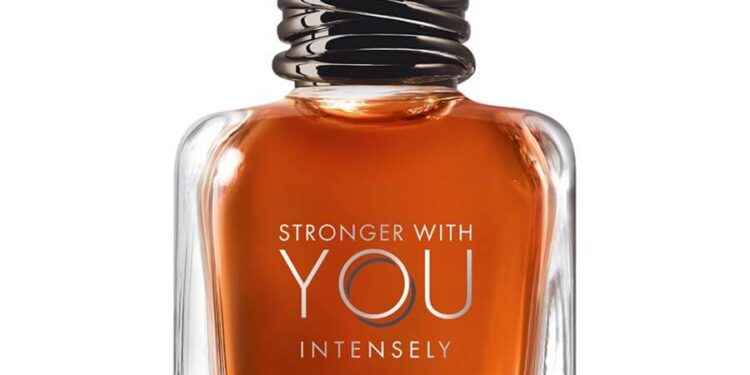 Emporio Armani Stronger With You Intensely: Dubinski Pregled Muškog Parfema