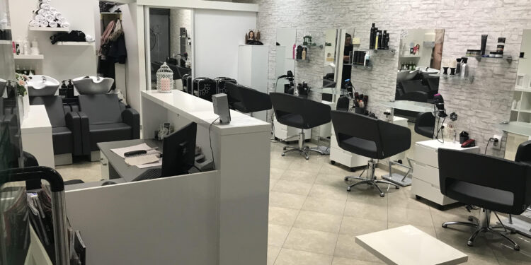FRIZERSKI SALON ANA: RECENZIJE I ISKUSTVA KLIJENATA