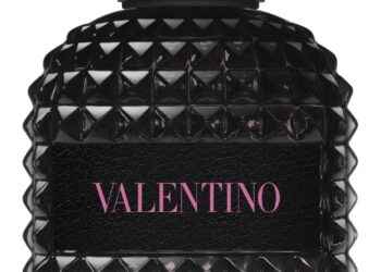 Recenzija: Valentino Uomo Born In Roma Intense – Muški Parfem za Jesen i Zimu