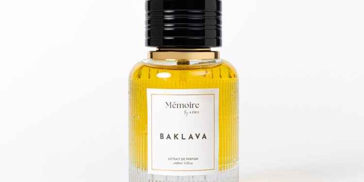 Baklava Extrait de Parfum Azha Perfumes: Kompleksan orientalno-nutni parfem koji neće tešiti, ali će te zabaviti