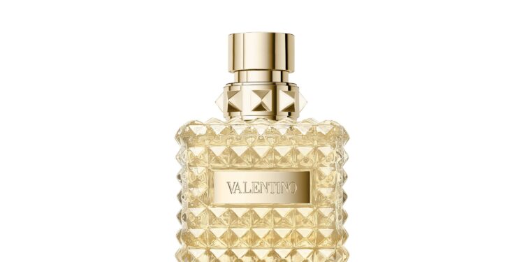 Born in Roma The Gold Donna Valentino: Zlatni parfem za žene koji osvaja ljeto