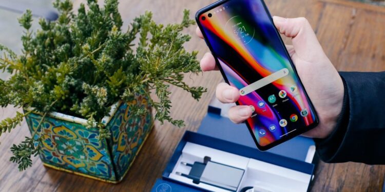 Motorola Moto G 5G Plus: Detaljna recenzija i analiza značajki