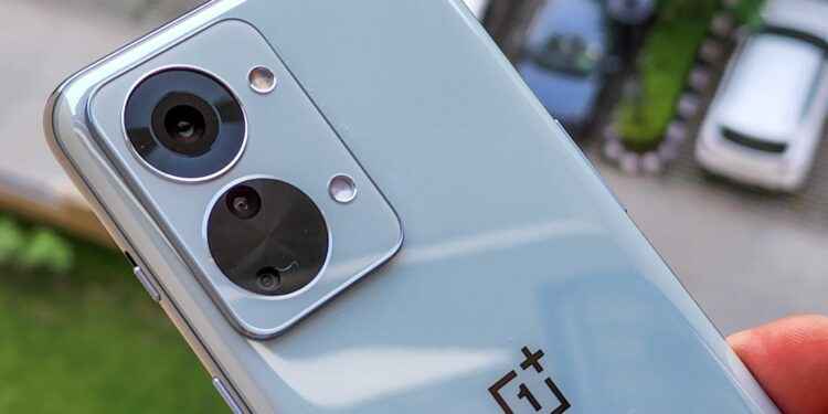 OnePlus Nord 2T recenzija