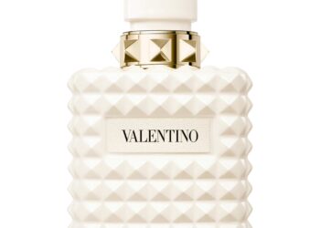 Valentino Donna Born in Roma Ivory: Recenzija, Note i Sve Što Trebate Znati