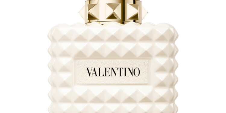Valentino Donna Born in Roma Ivory: Recenzija, Note i Sve Što Trebate Znati